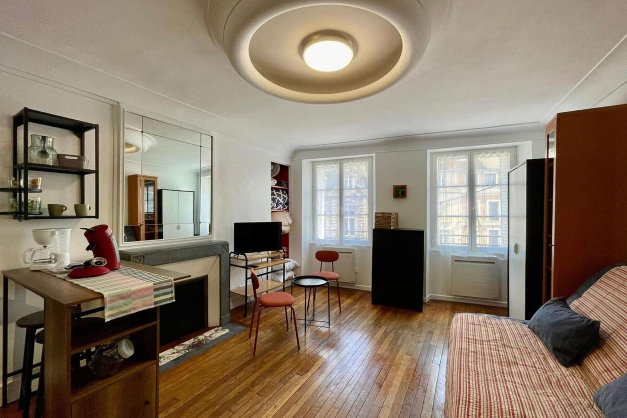 Fontainebleau- Chez Catherine Apartment *